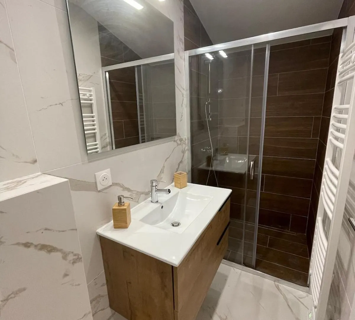 T2, Aeroport, Cnpe, Ufpi, Rte Apartment Villette-d'Anthon